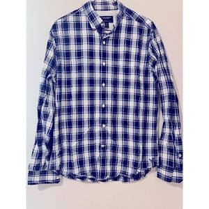 Men’s American Eagle athletic fit button down shirt